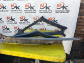 Toyota corolla lift back kelebek cam plastiği