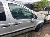 MERCEDES VANEO SAĞ ÖN KAPI CAM KRİKOSU ORJİNAL ÇIKMA