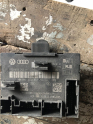 AUDİ A4 B8 KAPI MODÜLÜ BEYNİ