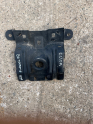 RENAULT CLİO 5 ÖN TAMPON ORTA KİLİT SACI 612001843R