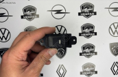 HYUNDAİ İ20 ARKA CAM AÇMA DÜĞMESİ 93581-A7100
