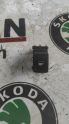 5JA959855 Skoda rapid sağ ön kapı cam düğmesi