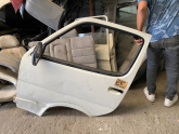 TOYOTA HİACE SOL ÖN KAPI CAMI 1993-2000 MODEL