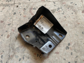 OPEL ASTRA H SOL ÖN ÇAMURLUK BRAKETİ SAC SIFIR ORJİNAL 93180451