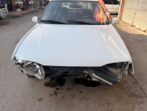 Renault r19 kaput beyaz