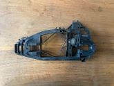 AUDI A8 D5 ÖN SAĞ KAPI KOLU BRAKETİ 4N0837812P