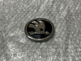 SKODA OCTAVİA ÖN ARMA LOGO ORJİNAL 5E3853621 2020-2023