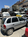 Corsa b sağ ön kapı camı