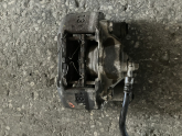 Mazda 323 sağ ön fren kaliperi