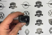 HYUNDAİ İ20 SAĞ ÖN TARAF CAM AÇMA DÜĞMESİ