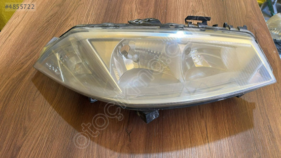 RENAULT MEGANE 2 SAĞ ÖN FAR