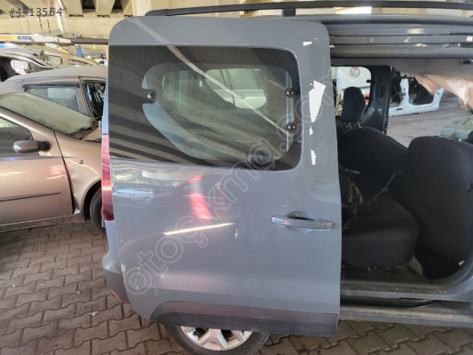 Renault EXPRESS SAĞ SÜRGÜLÜ KAPI