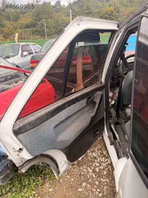 Fiat Tempra sol arka kapı döşemesi