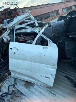 Nissan X-trail sağ ön kapı