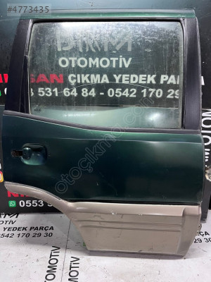 Nissan Terrano  Sağ Arka Kapı.