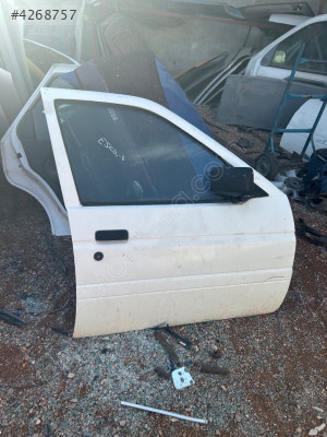 Ford Escort sağ ön kapı
