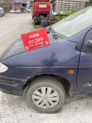 RENAULT SCENİC SOL ÖN ÇAMURLUK