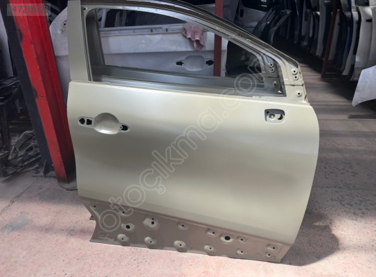 RENAULT CAPTUR SAĞ ÖN KAPI ORJİNAL SIFIR