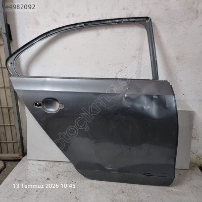 VOLKSWAGEN JETTA SAG ARKA KAPI