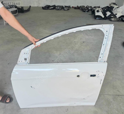 2012/2018 FORD FOCUS BEYAZ SOL ÖN KAPI ORJINAL