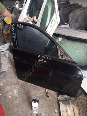 BMW E90 SAĞ ÖN KAPI