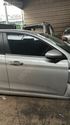 FİAT EGEA ÇIKMA SAĞ ÖN KAPI