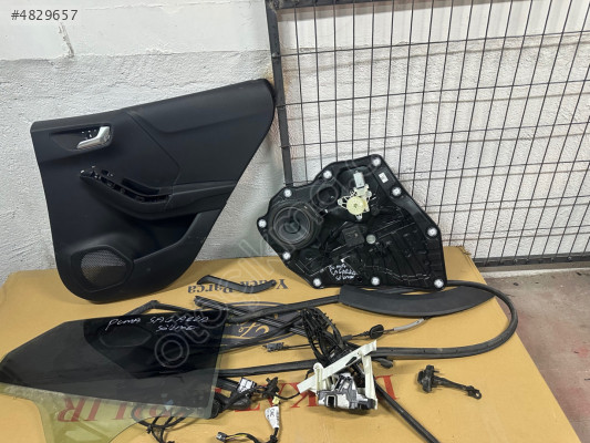 Ford Puma sağ arka kapı kilidi
