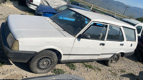 Tofaş Kartal sol arka kapı