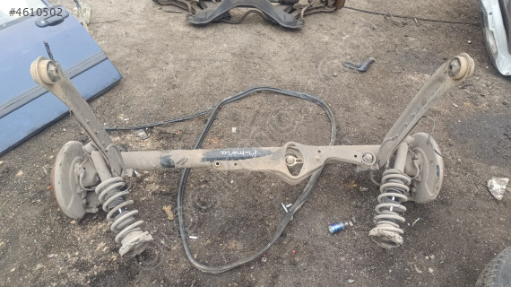Nissan primera arka dingil