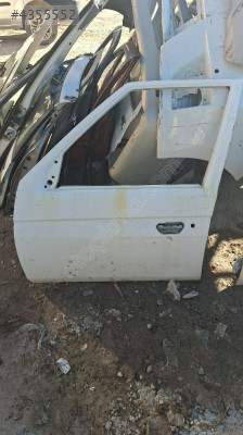 SKODA FAVORİT SOL ÖN KAPI