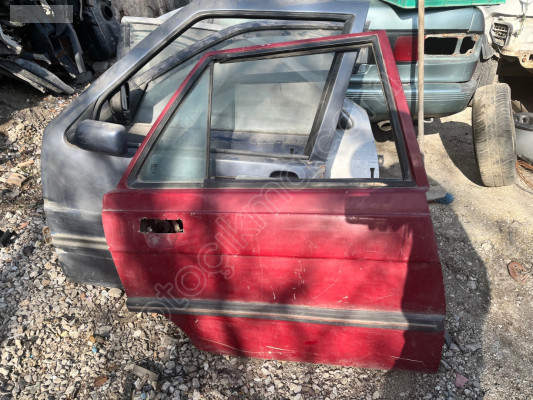 Renault R9 Sağ Arka Kapı