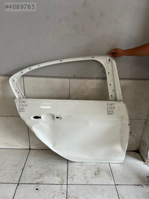 Fiat Egea sağ arka kapı