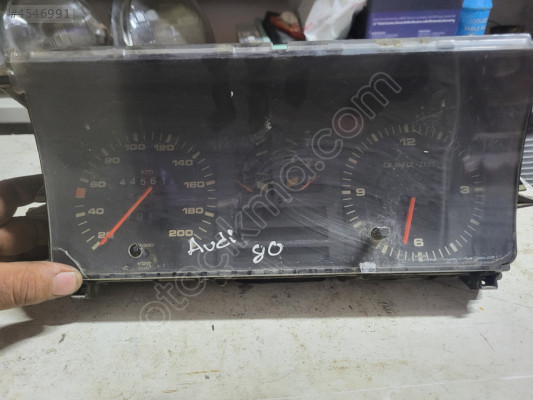 Audi 80  km saati