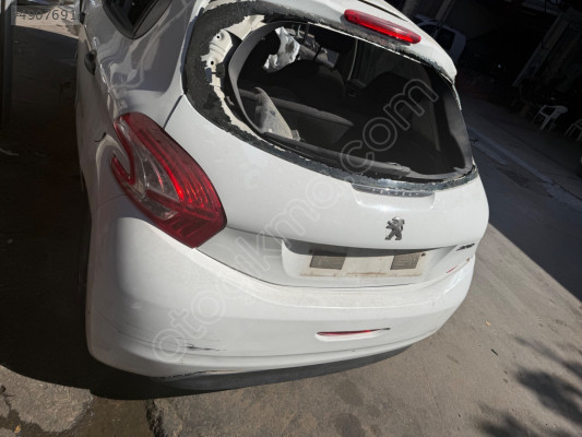 Peugeot 208 sol arka stop