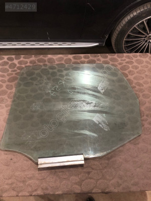 OPEL CORSA B SAĞ ARKA KAPI CAMI