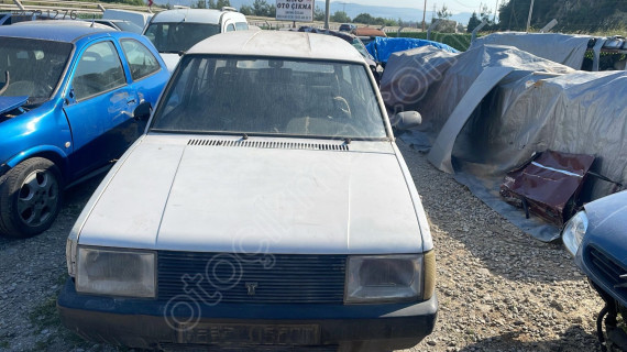 Tofaş Kartal sol ön far