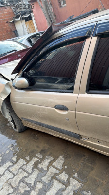 Renault Megane bir sol ayna