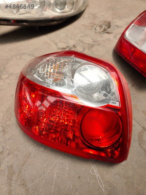 13617F Toyota Auris sol stop
