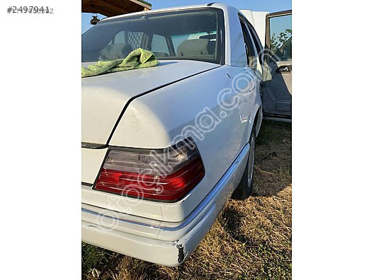 W124 ORJİNAL KUSURSUZ KESME SAĞ ARKA ÇAMURLUK