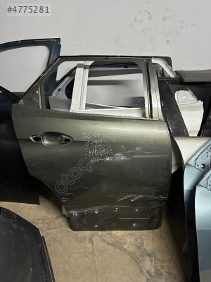Peugeot 3008 sağ arka kapı