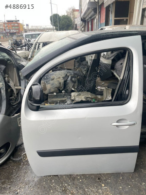 RENAULT KANGOO 4 SOL ÖN KAPI