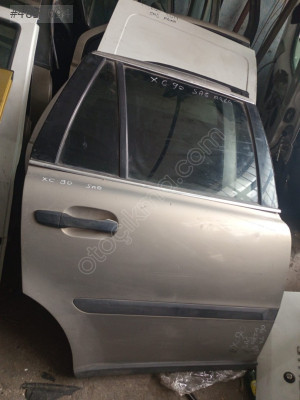VOLVO XC90 SAĞ ARKA KAPI