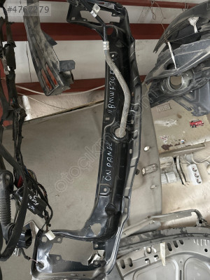 BMW F30 ÖN PANEL