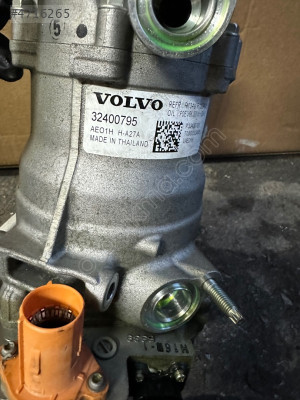 Volvo EX40 klima kompresörü