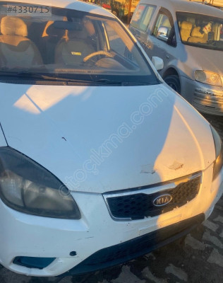 Kia Rio tampon