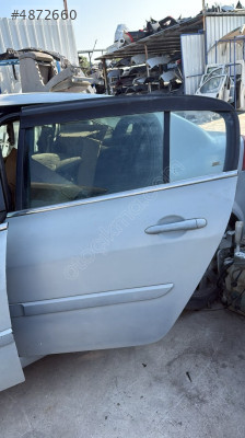RENAULT MEGANE 2 SOL ARKA KAPI OTO FEDAİ