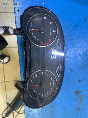 AUDİ A3 GÖSTERGE SAATİ