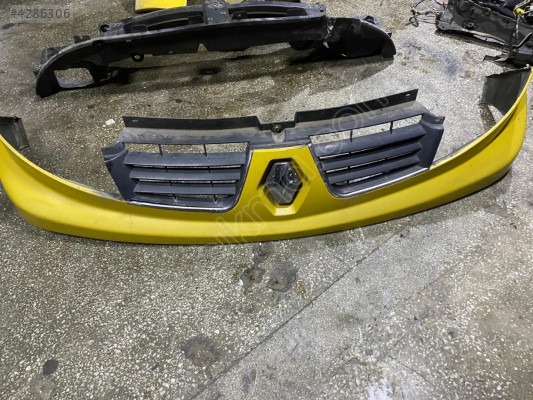 RENAULT TRAFİK 2 ÖN PANJUR