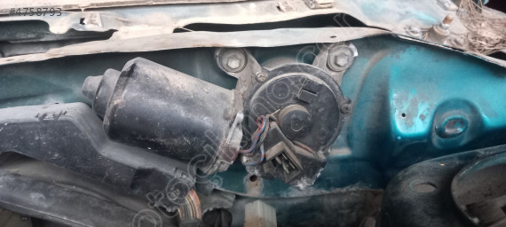 Mazda lantis dış silecek motoru