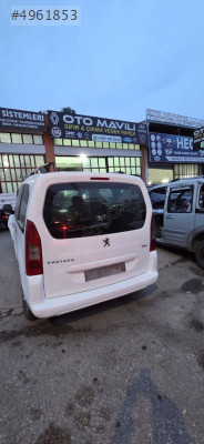 Peugeot Partner Tepe tavan lambası